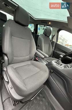 Микровэн Peugeot 5008 2013 в 