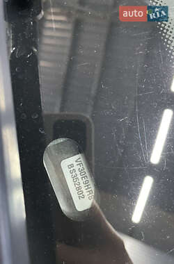 Мікровен Peugeot 5008 2011 в  фото 21 Мікровен Peugeot 5008 2011 в