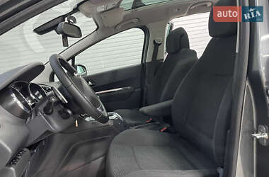 Мікровен Peugeot 5008 2011 в  фото 31 Мікровен Peugeot 5008 2011 в