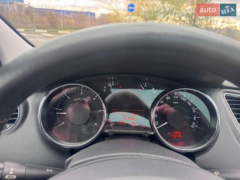 Микровэн Peugeot 5008 2010 в Ровно фото 30 Микровэн Peugeot 5008 2010 в Ровно