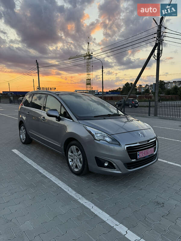 Peugeot 5008 2014