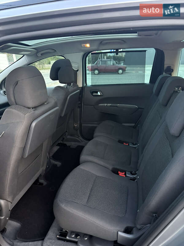 Микровэн Peugeot 5008 2014 в Калуше фото 21 Микровэн Peugeot 5008 2014 в Калуше