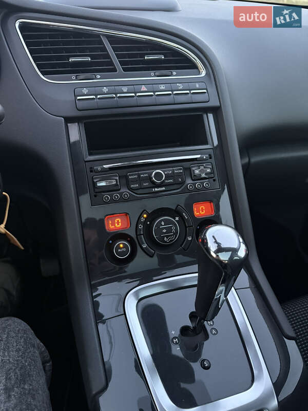 Микровэн Peugeot 5008 2014 в Калуше фото 35 Микровэн Peugeot 5008 2014 в Калуше