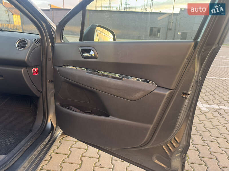 Микровэн Peugeot 5008 2013 в Ивано-Франковске фото 32 Микровэн Peugeot 5008 2013 в Ивано-Франковске