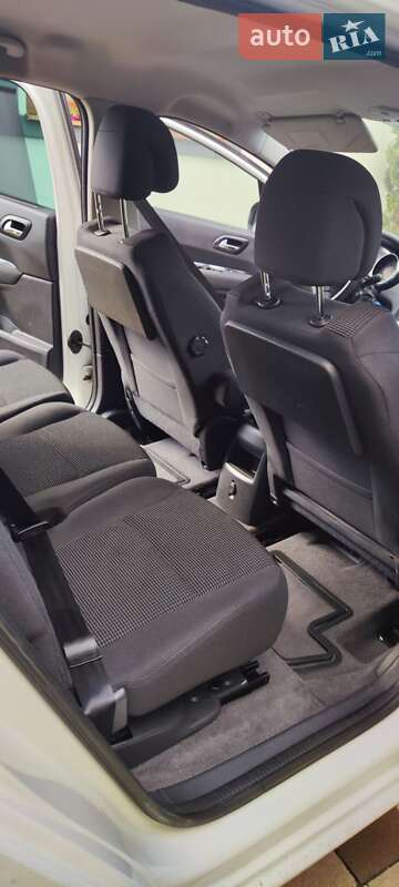 Мікровен Peugeot 5008 2014 в Коломиї