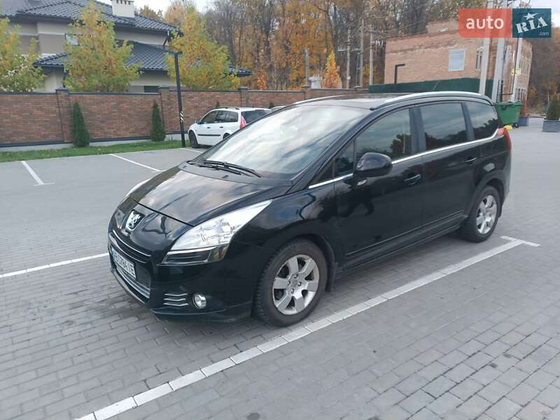 Peugeot 5008 2011
