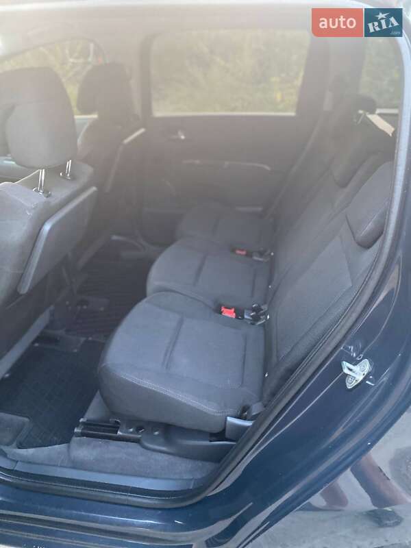 Микровэн Peugeot 5008 2010 в Владимире фото 4 Микровэн Peugeot 5008 2010 в Владимире