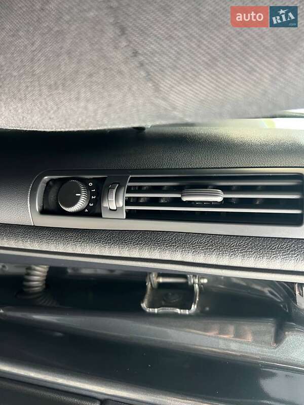 Микровэн Peugeot 5008 2015 в Коломые