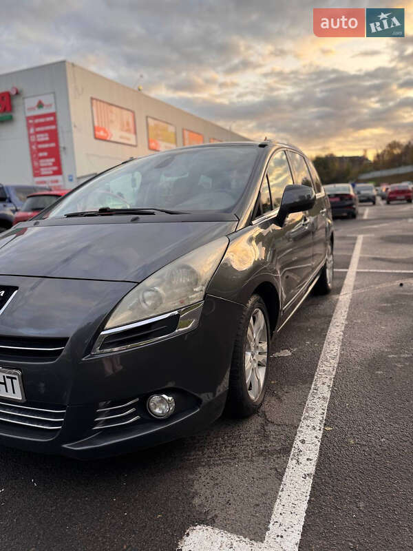 Микровэн Peugeot 5008 2010 в Луцке фото 3 Микровэн Peugeot 5008 2010 в Луцке