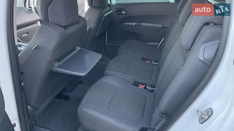 Микровэн Peugeot 5008 2015 в Дубно фото 13 Микровэн Peugeot 5008 2015 в Дубно