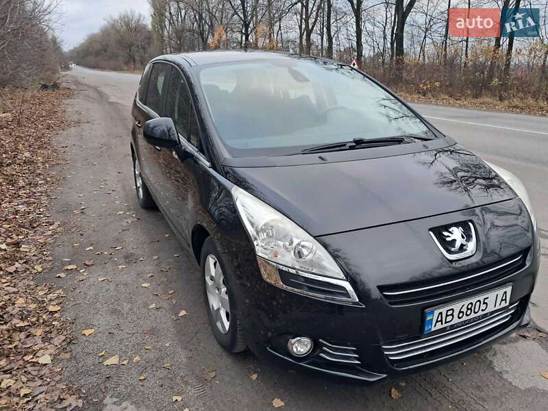Мікровен Peugeot 5008 2011 в Козятині