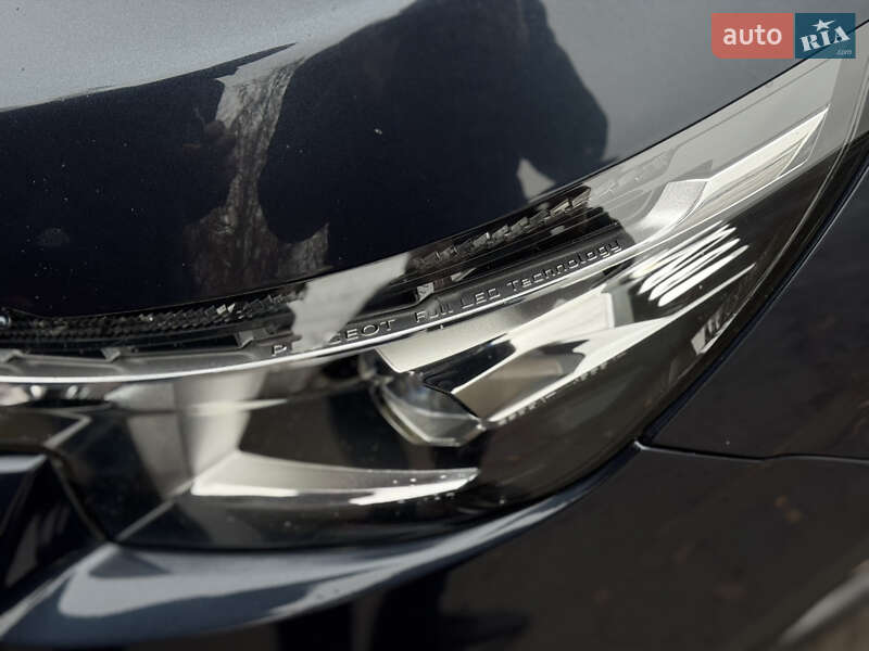 Внедорожник / Кроссовер Peugeot 5008 2018 в Львове фото 6 Внедорожник / Кроссовер Peugeot 5008 2018 в Львове