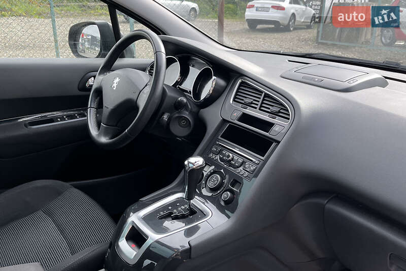 Микровэн Peugeot 5008 2011 в Стрые