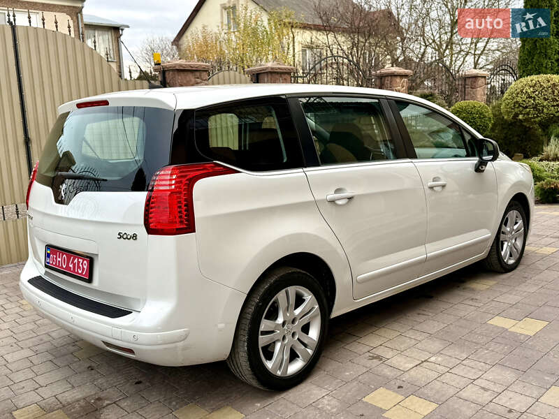 Микровэн Peugeot 5008 2012 в Тернополе
