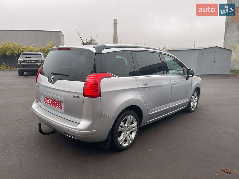 Микровэн Peugeot 5008 2011 в Ровно