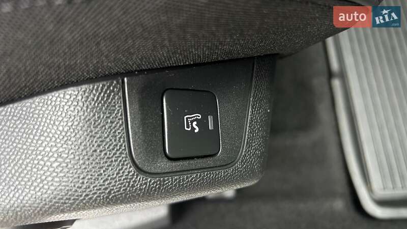 Внедорожник / Кроссовер Peugeot 5008 2019 в Ивано-Франковске