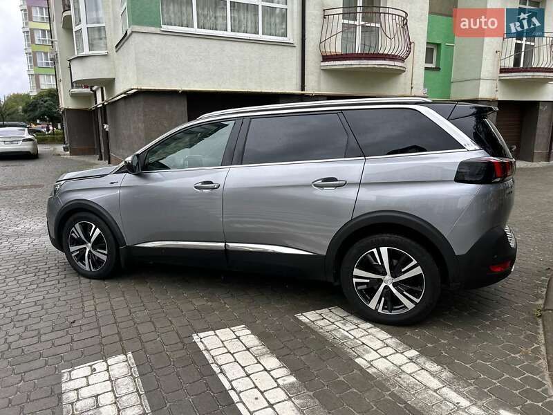 Внедорожник / Кроссовер Peugeot 5008 2019 в Ивано-Франковске