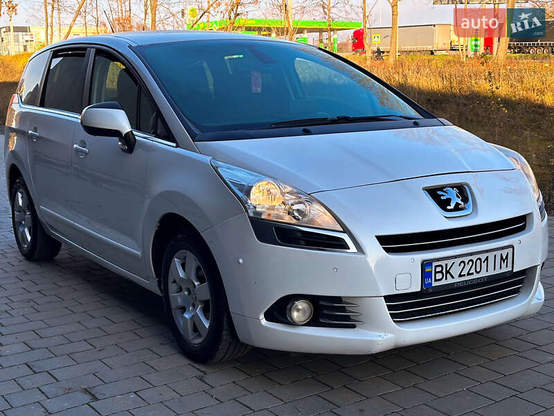 Микровэн Peugeot 5008 2011 в Хмельницком
