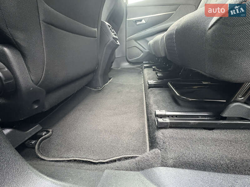 Внедорожник / Кроссовер Peugeot 5008 2020 в Львове фото 74 Внедорожник / Кроссовер Peugeot 5008 2020 в Львове