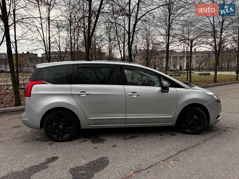 Микровэн Peugeot 5008 2010 в Запорожье фото 6 Микровэн Peugeot 5008 2010 в Запорожье