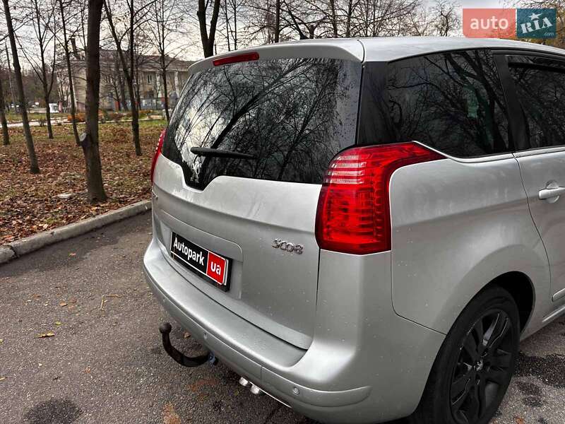 Микровэн Peugeot 5008 2010 в Запорожье фото 11 Микровэн Peugeot 5008 2010 в Запорожье