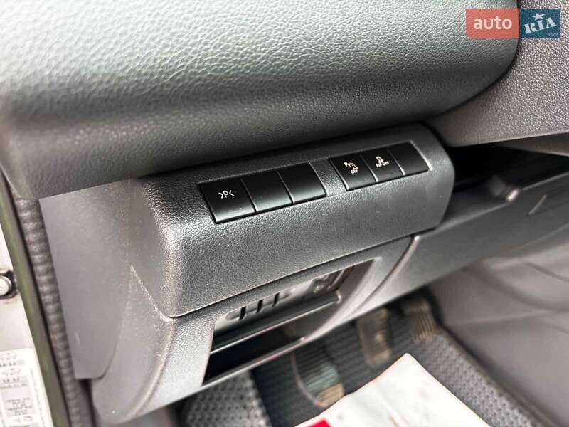 Микровэн Peugeot 5008 2010 в Запорожье фото 19 Микровэн Peugeot 5008 2010 в Запорожье