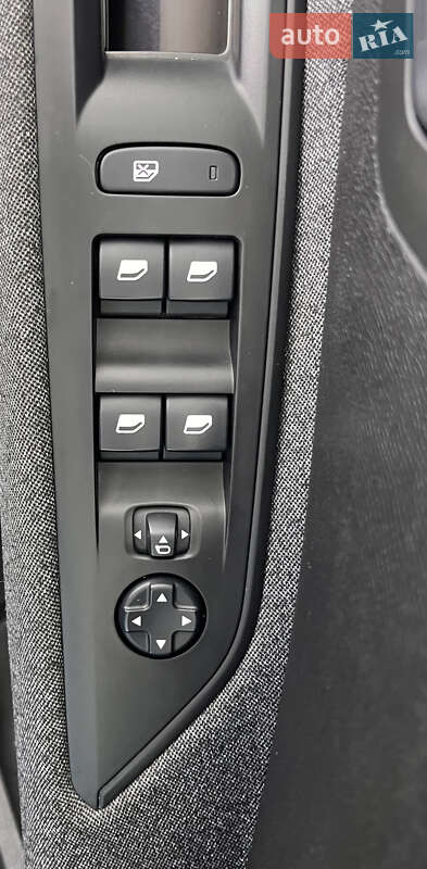 Внедорожник / Кроссовер Peugeot 5008 2019 в Львове фото 9 Внедорожник / Кроссовер Peugeot 5008 2019 в Львове