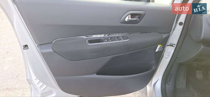 Микровэн Peugeot 5008 2010 в Богуславе фото 18 Микровэн Peugeot 5008 2010 в Богуславе