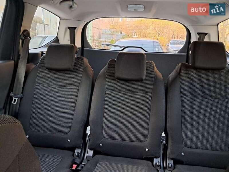 Микровэн Peugeot 5008 2010 в Виннице