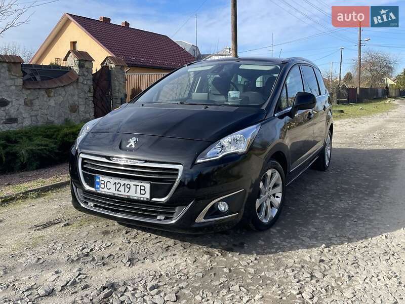 Микровэн Peugeot 5008 2015 в Львове
