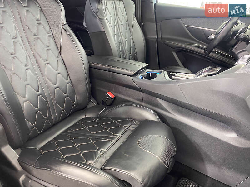 Позашляховик / Кросовер Peugeot 5008 2018 в Львові фото 10 Позашляховик / Кросовер Peugeot 5008 2018 в Львові