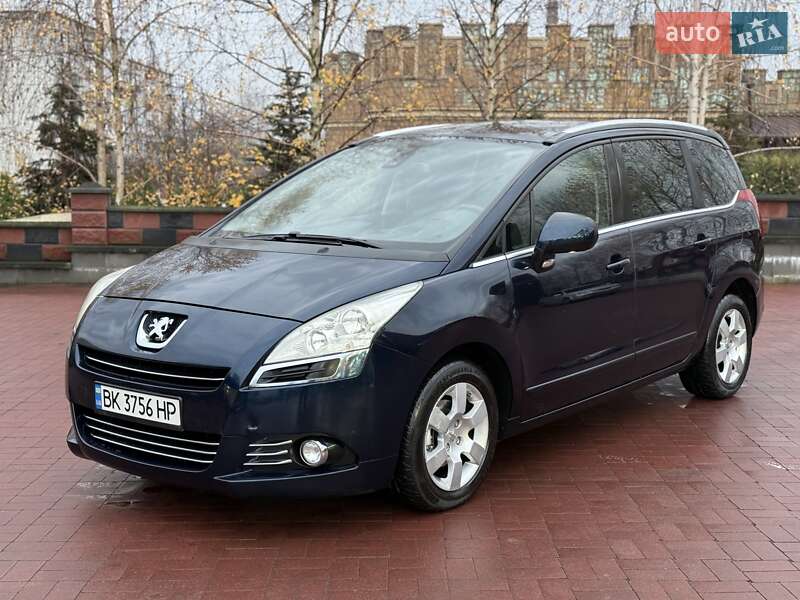 Мікровен Peugeot 5008 2011 в Рівному