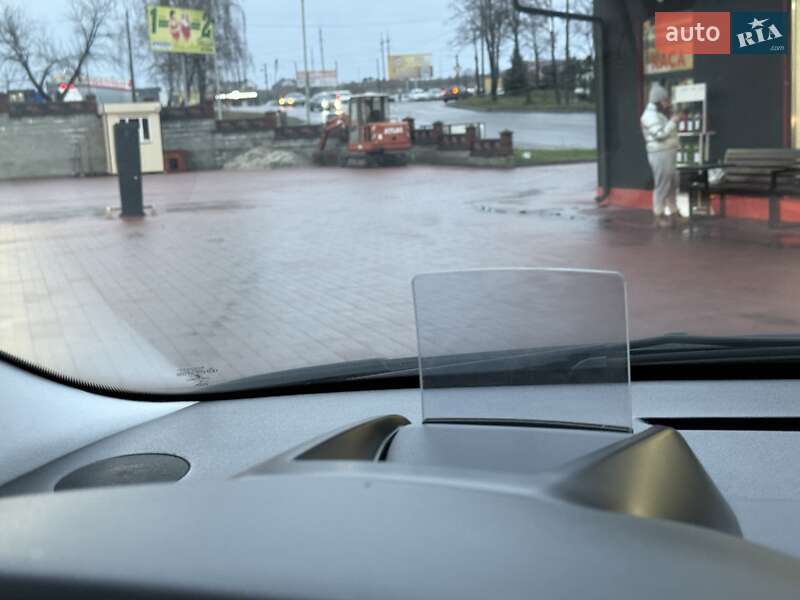 Мікровен Peugeot 5008 2011 в Рівному