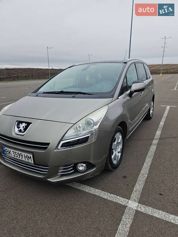 Микровэн Peugeot 5008 2010 в Ровно фото 9 Микровэн Peugeot 5008 2010 в Ровно