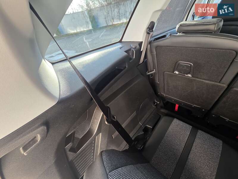 Внедорожник / Кроссовер Peugeot 5008 2019 в Ивано-Франковске фото 65 Внедорожник / Кроссовер Peugeot 5008 2019 в Ивано-Франковске