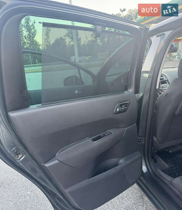 Микровэн Peugeot 5008 2013 в Житомире фото 13 Микровэн Peugeot 5008 2013 в Житомире