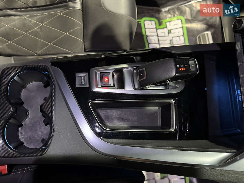 Внедорожник / Кроссовер Peugeot 5008 2018 в Одессе