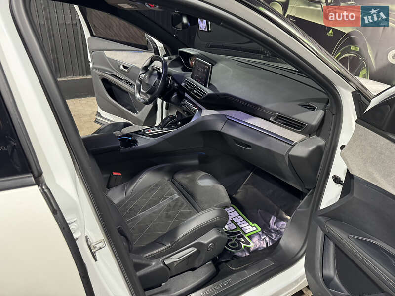 Внедорожник / Кроссовер Peugeot 5008 2018 в Одессе