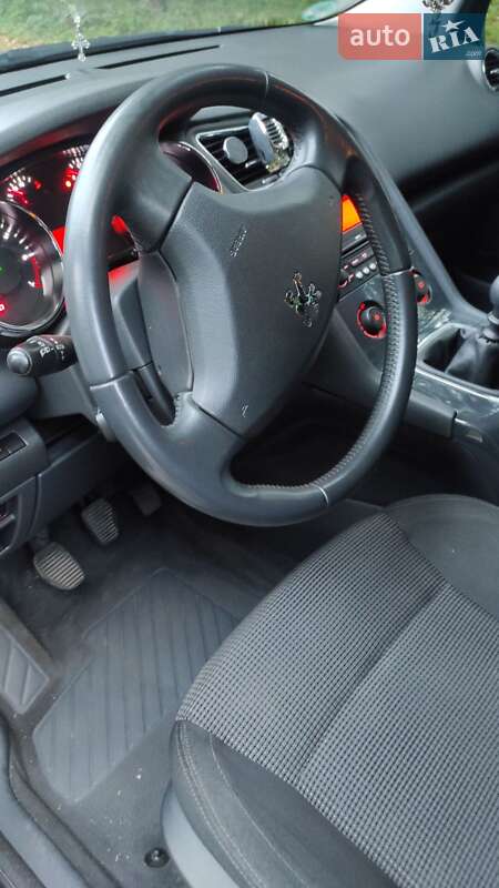 Микровэн Peugeot 5008 2009 в Радивилове