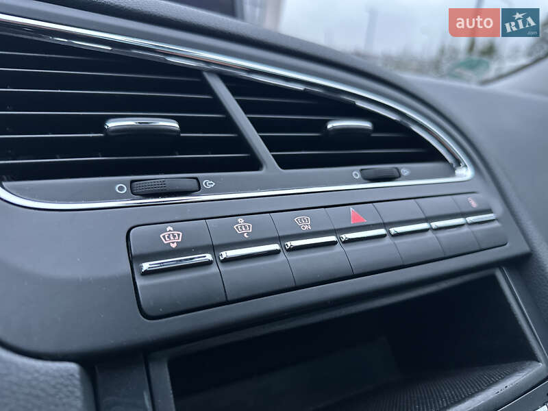 Микровэн Peugeot 5008 2011 в Ровно