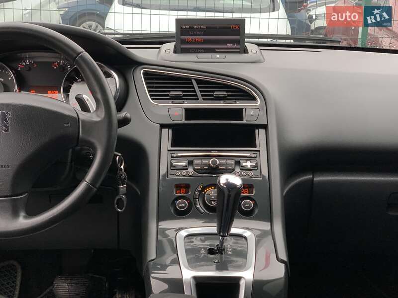 Мікровен Peugeot 5008 2011 в Бердичеві