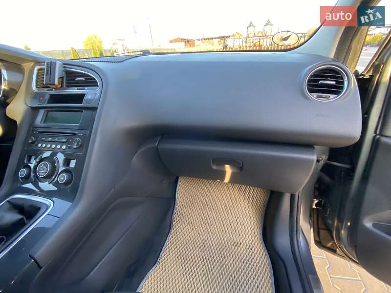 Мікровен Peugeot 5008 2010 в Вінниці