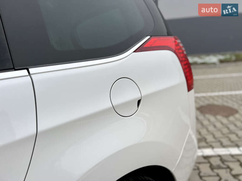 Мікровен Peugeot 5008 2011 в Івано-Франківську