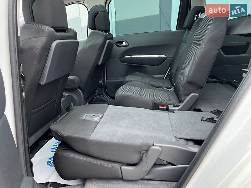 Мікровен Peugeot 5008 2011 в Івано-Франківську