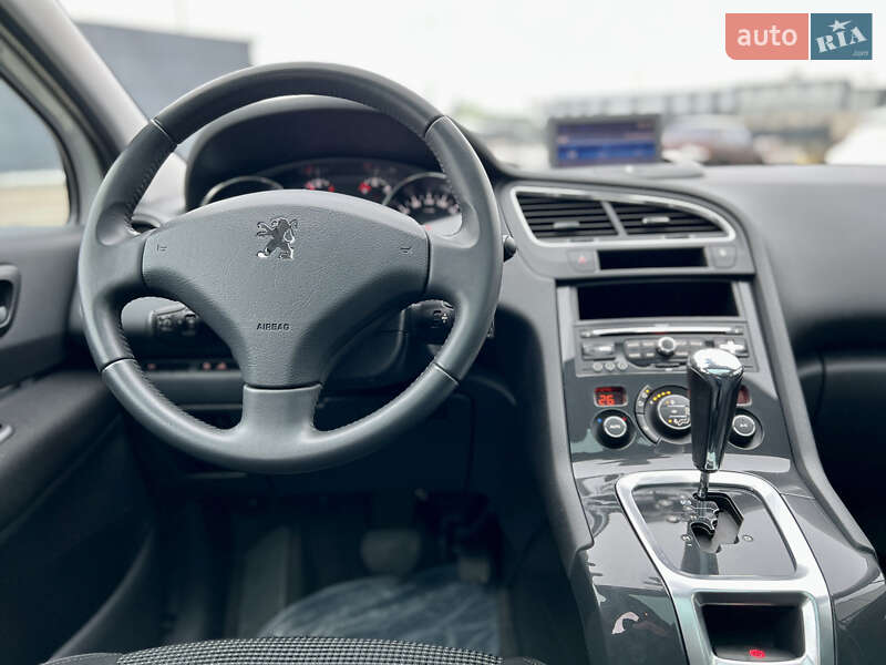 Мікровен Peugeot 5008 2011 в Івано-Франківську