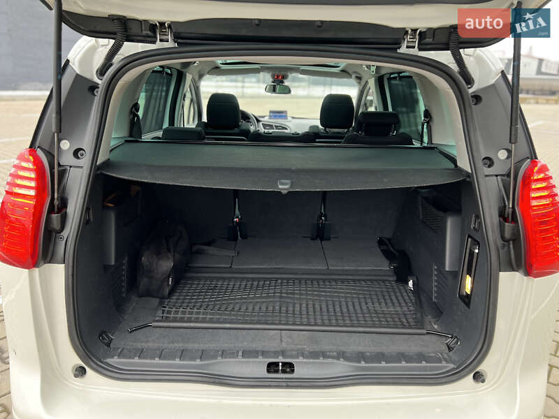 Мікровен Peugeot 5008 2011 в Івано-Франківську