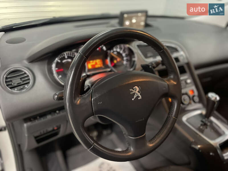 Микровэн Peugeot 5008 2014 в Стрые