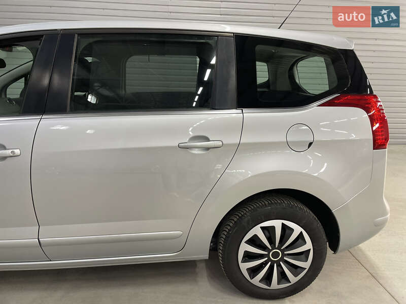 Микровэн Peugeot 5008 2014 в Стрые