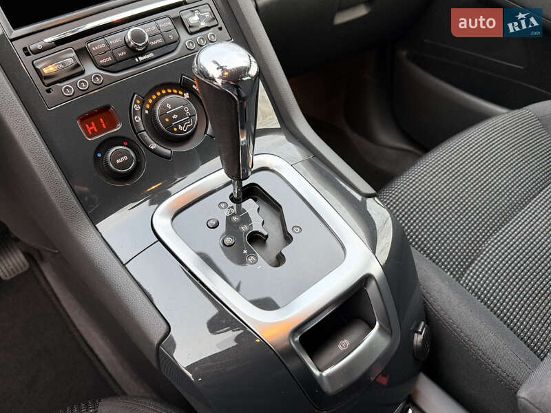 Микровэн Peugeot 5008 2015 в Ровно