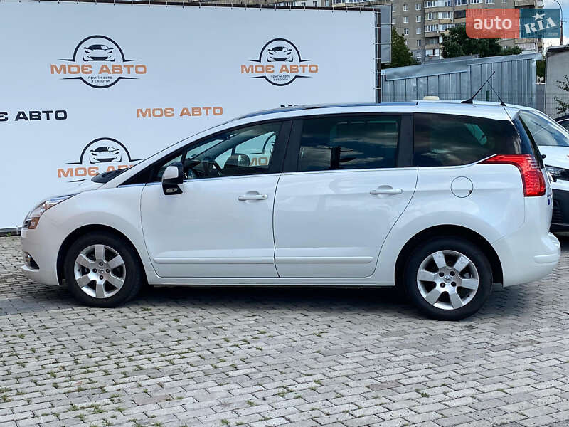 Микровэн Peugeot 5008 2013 в Ровно